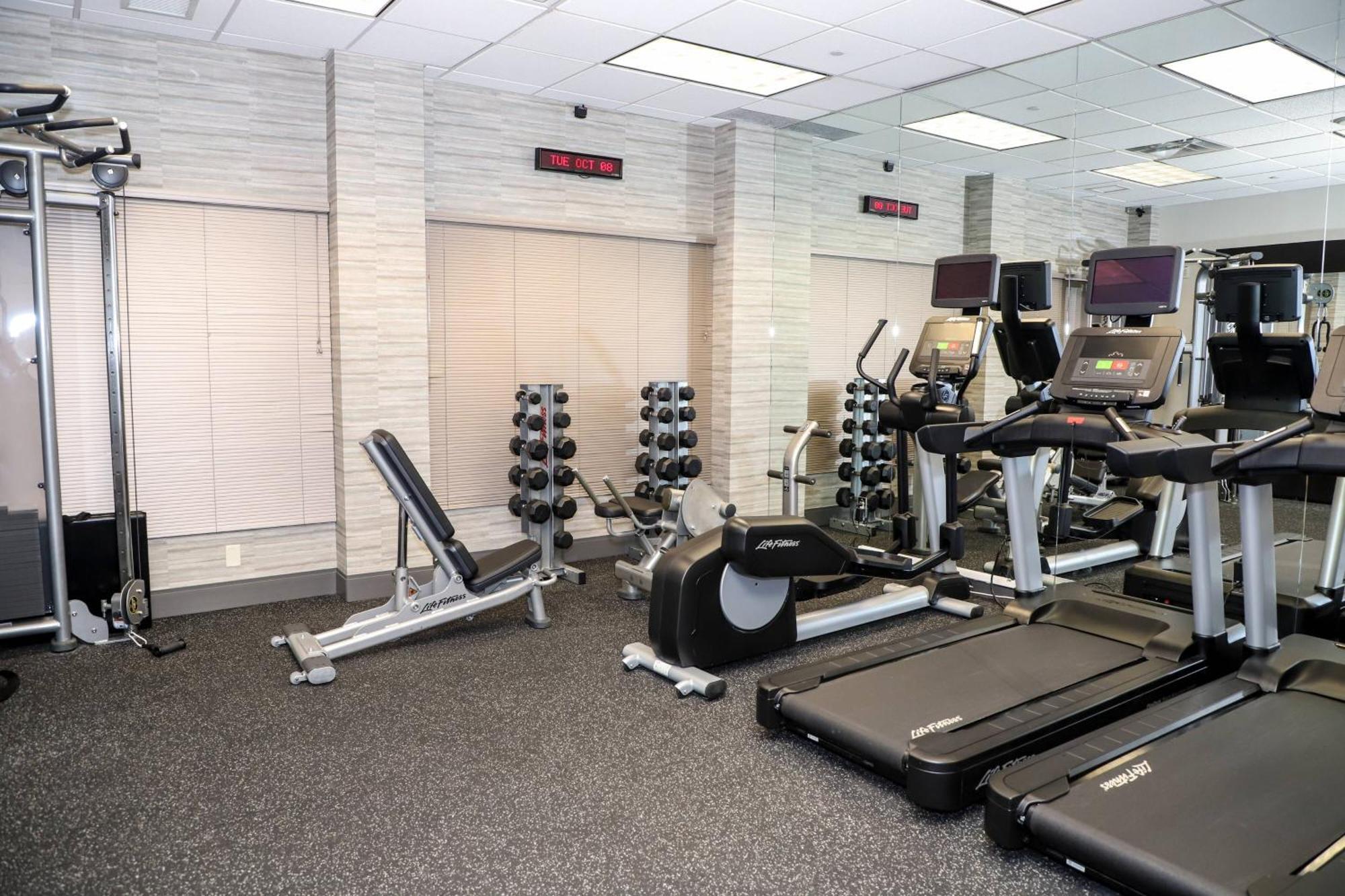 Courtyard By Marriott Toronto Brampton Hotel Buitenkant foto